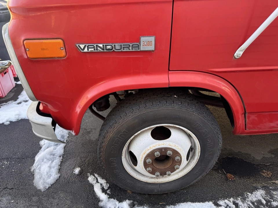 1986 GMC G-series Van - Image 3 of 21