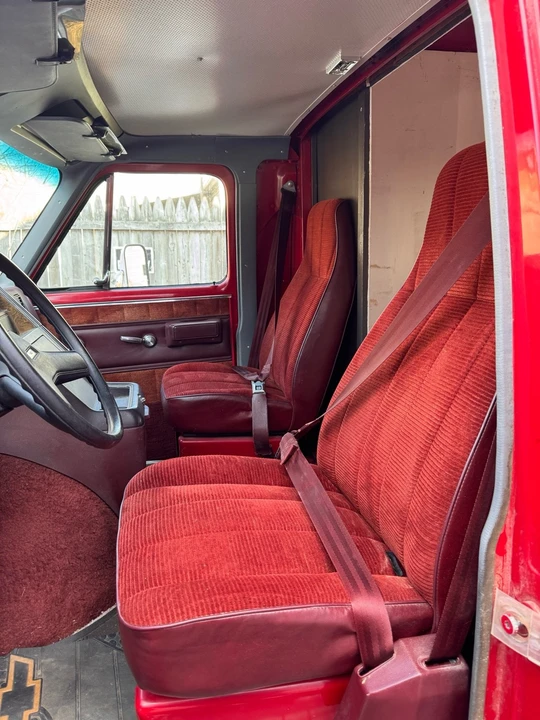 1986 GMC G-series Van - Image 11 of 21