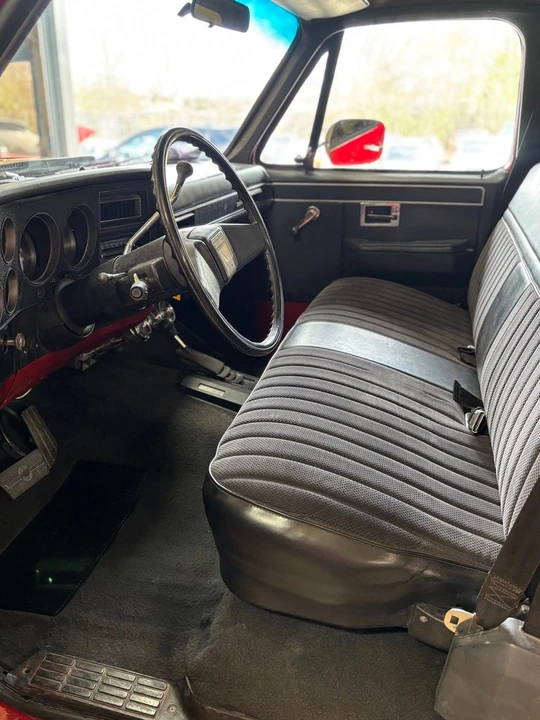 1986 GMC C/K 3rd Gen - Image 9 of 16