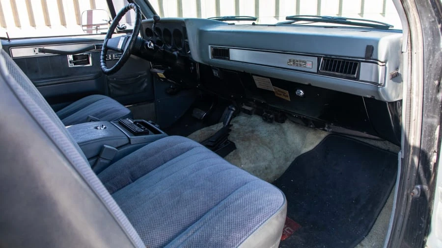 1986 GMC Jimmy 2nd Gen - Image 5 of 12