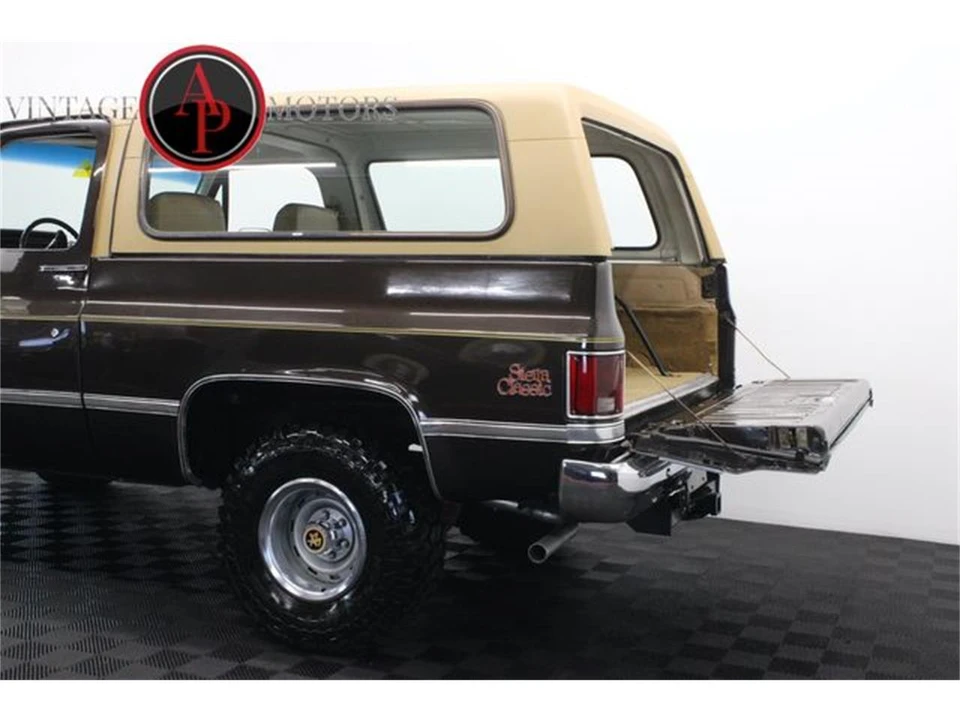 1986 GMC Jimmy 2nd Gen - Image 15 of 31