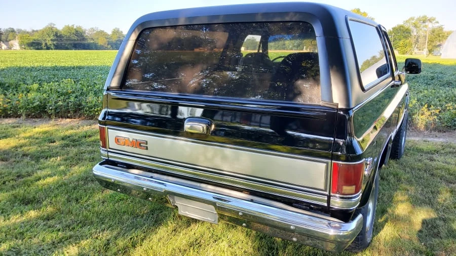1986 GMC Jimmy 2nd Gen - Image 2 of 10