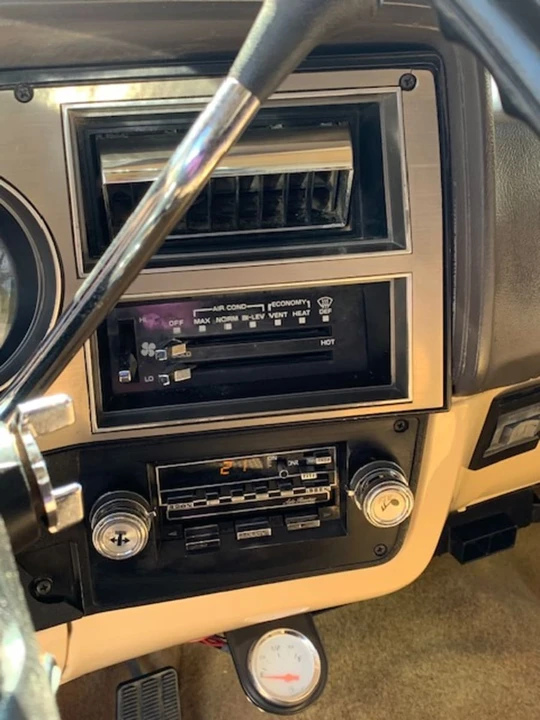 1986 GMC Jimmy 2nd Gen - Image 14 of 18