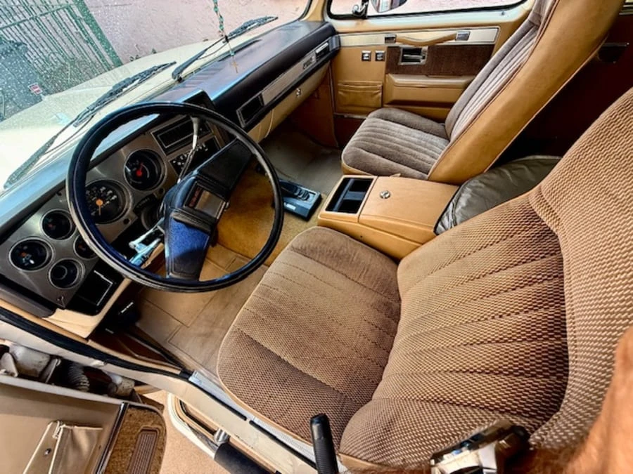 1986 GMC Jimmy 2nd Gen - Image 11 of 18