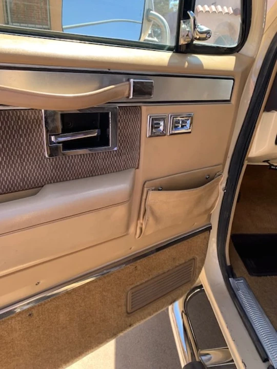 1986 GMC Jimmy 2nd Gen - Image 12 of 18
