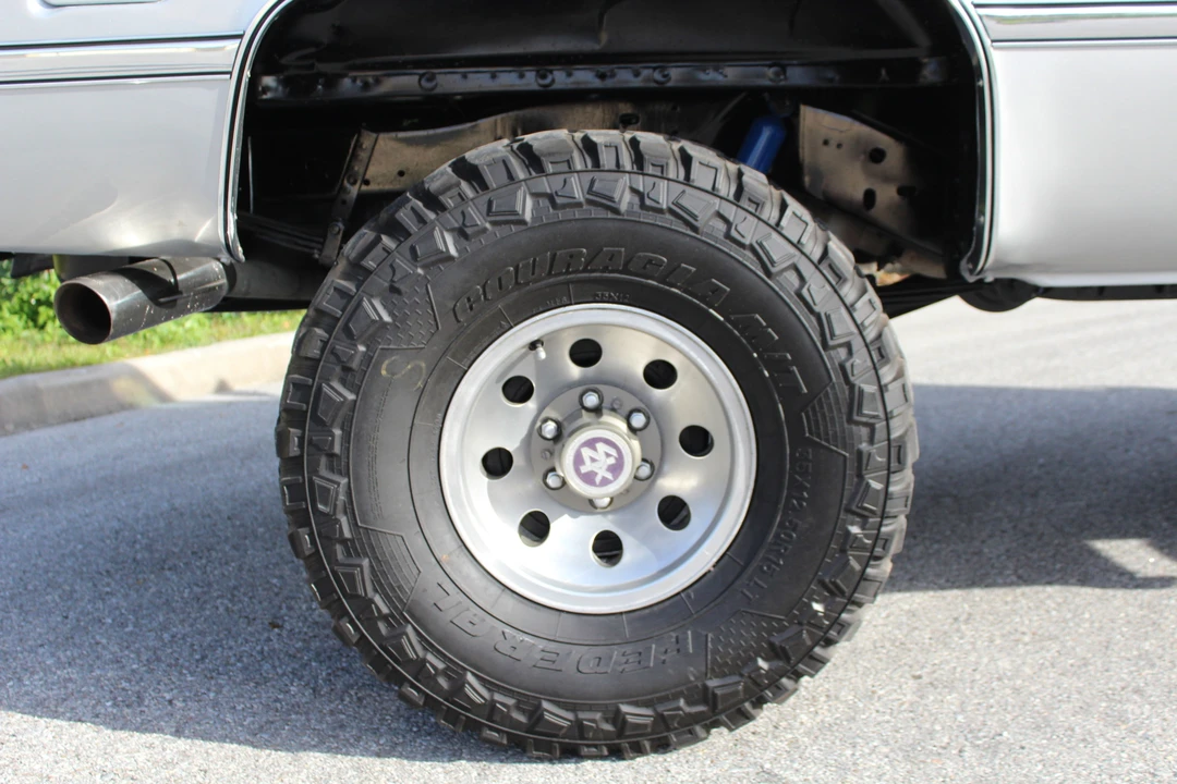 1986 GMC Jimmy 2nd Gen - Image 16 of 31