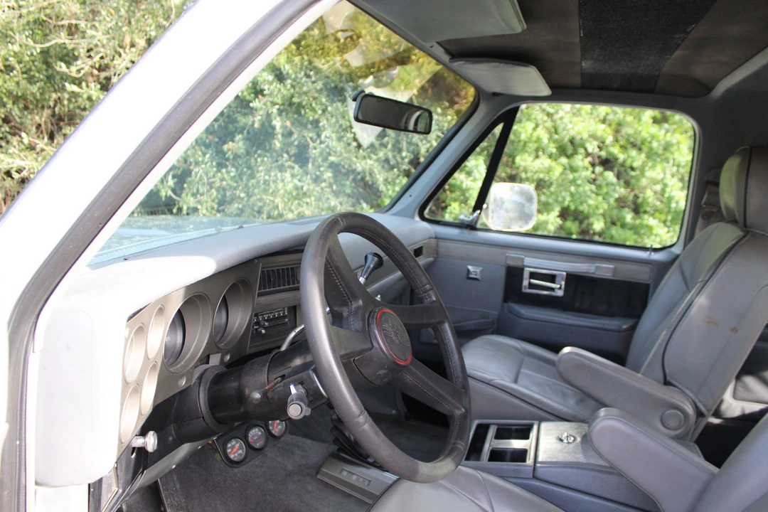 1986 GMC Jimmy 2nd Gen - Image 19 of 31
