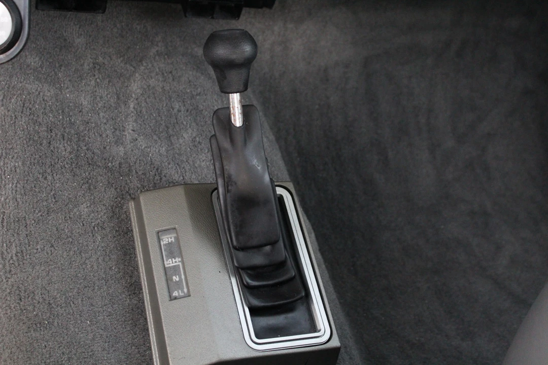 1986 GMC Jimmy 2nd Gen - Image 23 of 31
