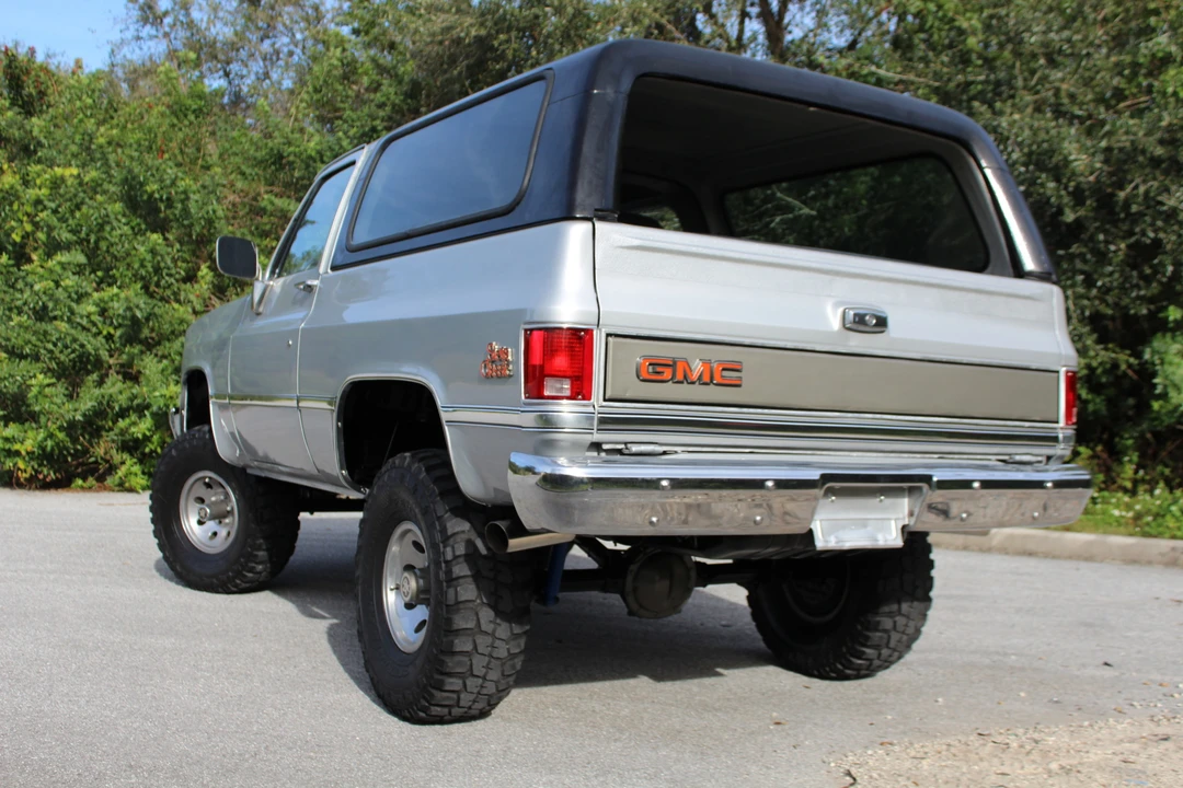 1986 GMC Jimmy 2nd Gen - Image 9 of 31