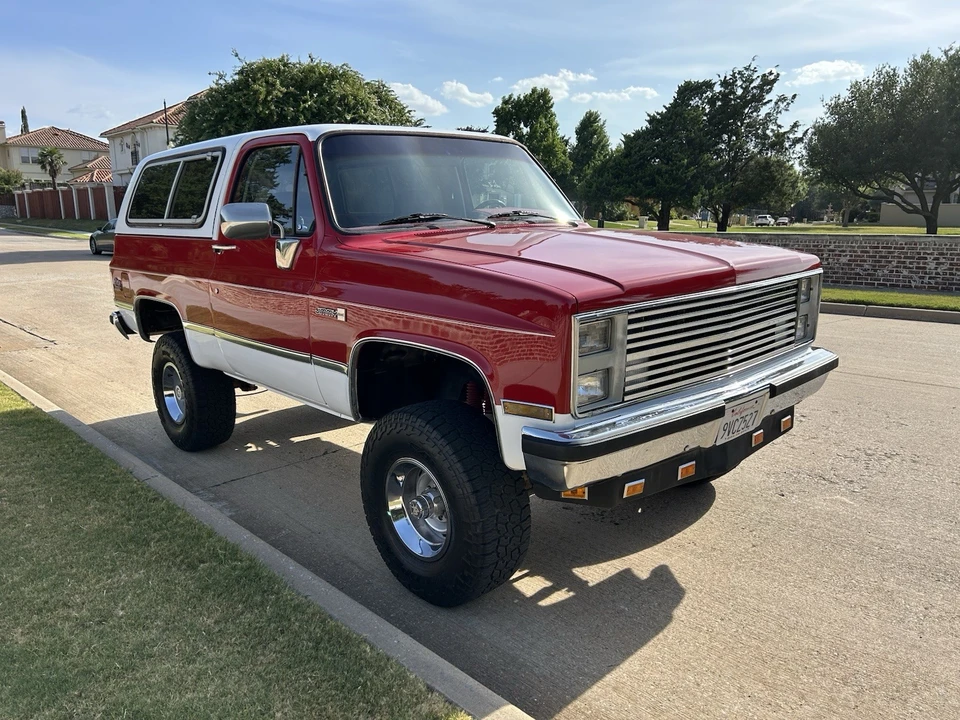 1986 GMC Jimmy 2nd Gen - Image 4 of 16