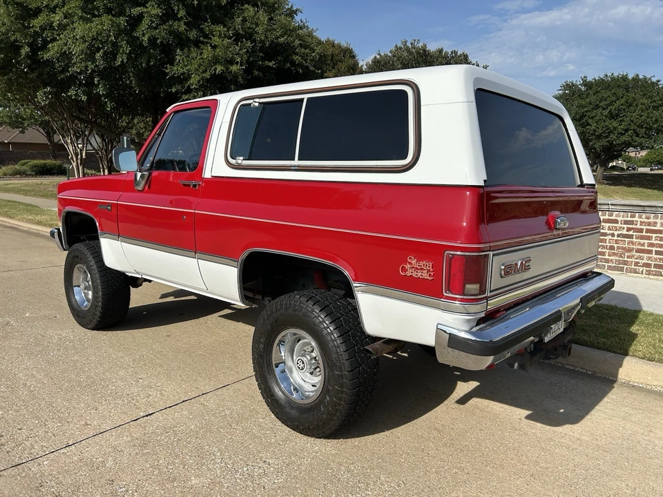 1986 GMC Jimmy 2nd Gen - Image 2 of 16