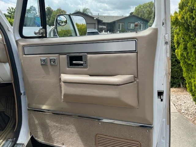 1986 GMC Jimmy 2nd Gen - Image 14 of 24