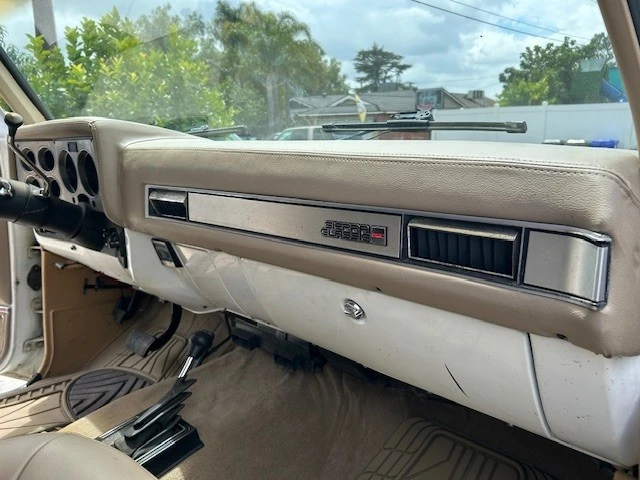 1986 GMC Jimmy 2nd Gen - Image 13 of 24