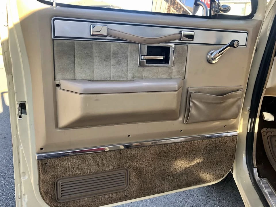 1986 GMC Jimmy 2nd Gen - Image 15 of 20