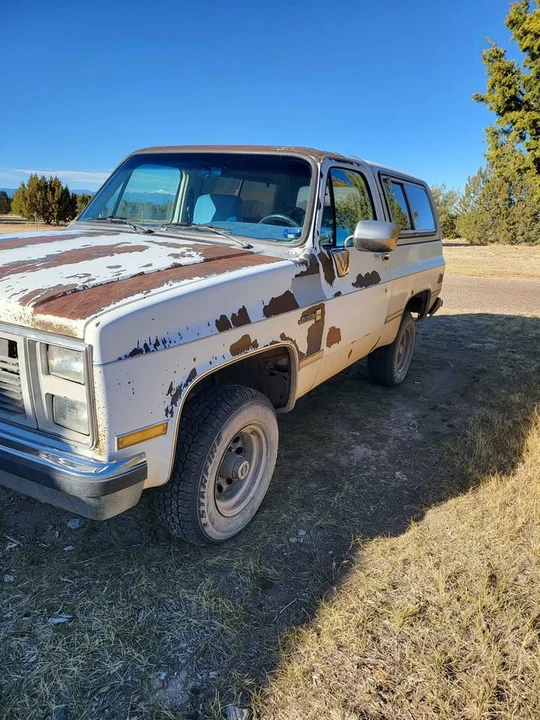 1986 GMC Jimmy 2nd Gen - Image 2 of 7