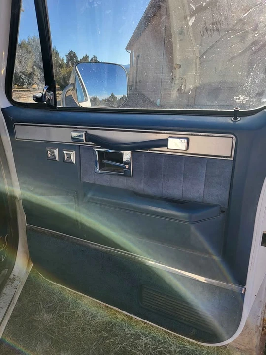 1986 GMC Jimmy 2nd Gen - Image 5 of 7