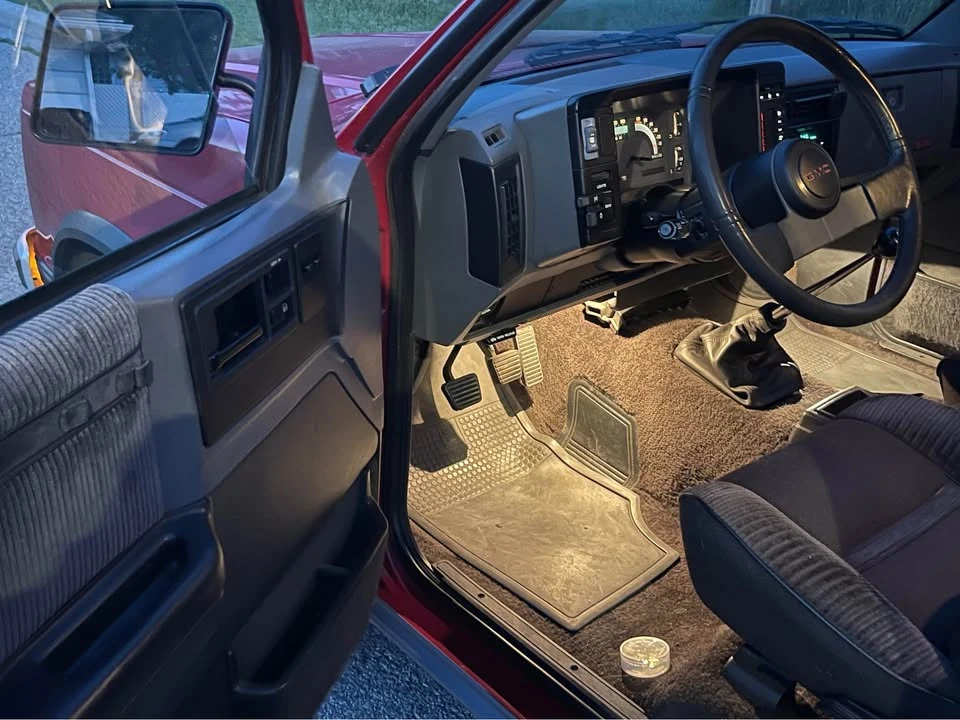 1986 GMC Jimmy 2nd Gen - Image 13 of 20