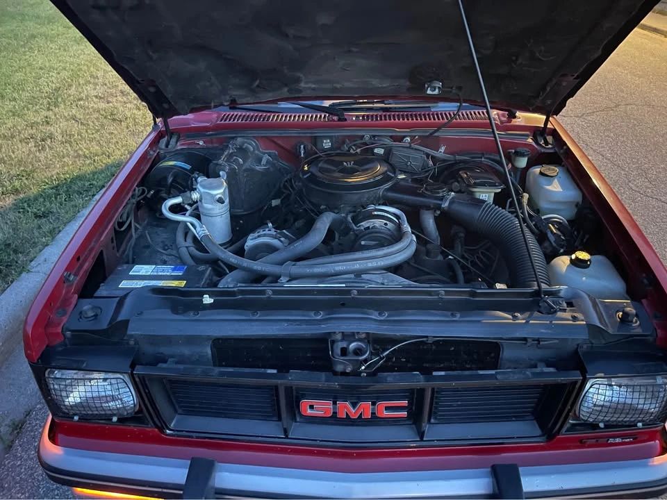 1986 GMC Jimmy 2nd Gen - Image 11 of 20