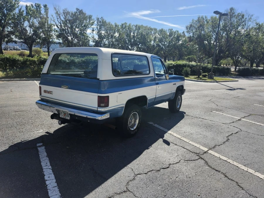 1986 GMC Jimmy 2nd Gen - Image 2 of 20