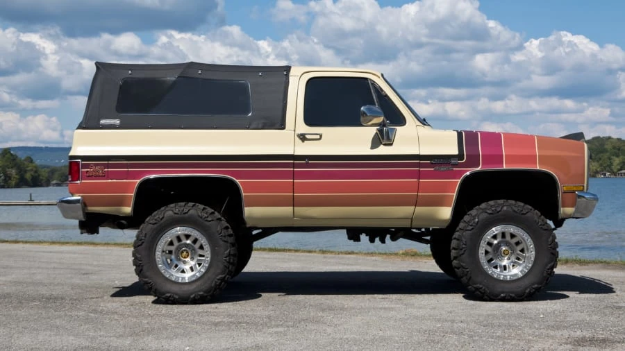 1986 GMC Jimmy 2nd Gen - Image 2 of 26