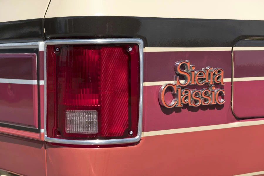 1986 GMC Jimmy 2nd Gen - Image 11 of 26