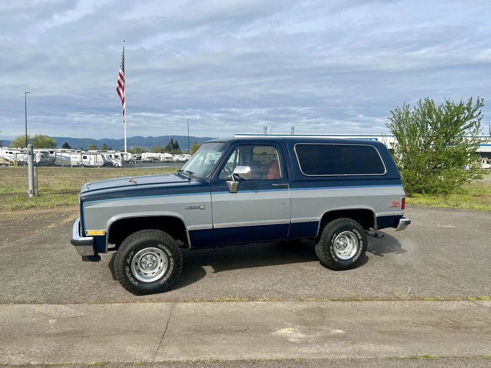 1986 GMC Jimmy 2nd Gen - Image 7 of 31