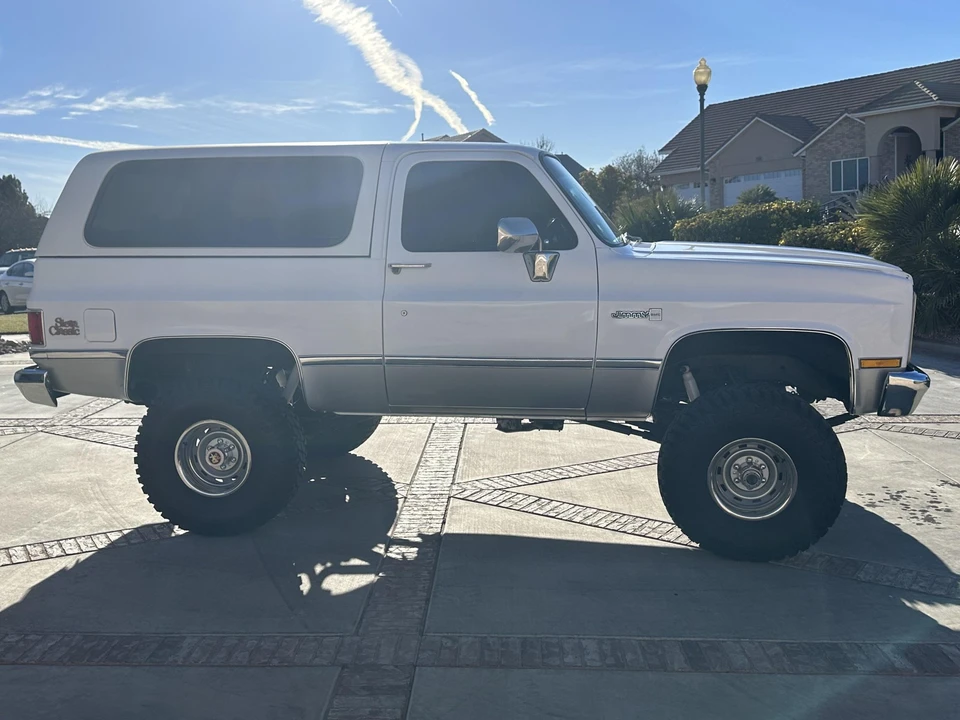1986 GMC Jimmy 2nd Gen - Image 5 of 31