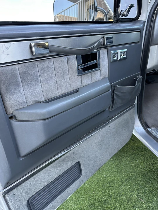 1986 GMC Jimmy 2nd Gen - Image 19 of 31