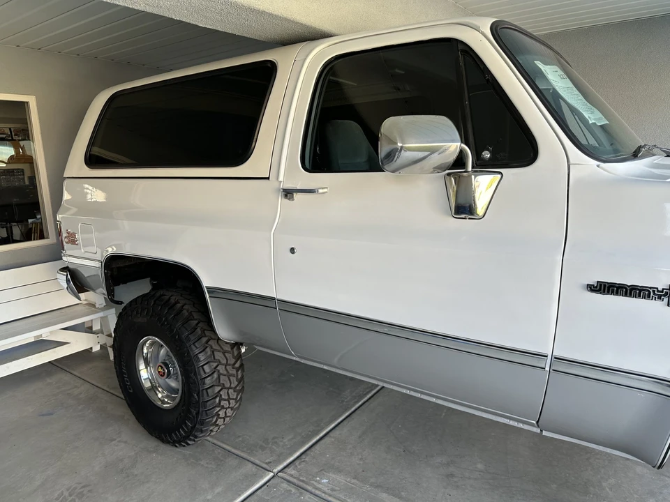 1986 GMC Jimmy 2nd Gen - Image 16 of 31