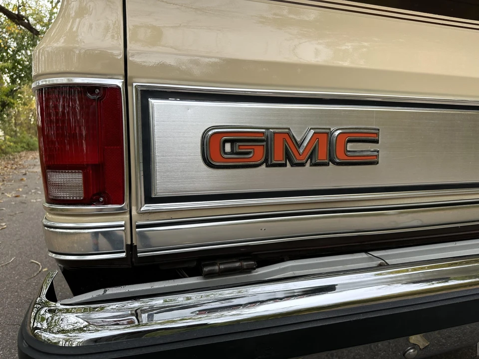 1986 GMC Jimmy 2nd Gen - Image 21 of 31