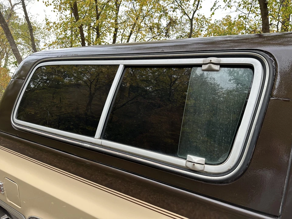 1986 GMC Jimmy 2nd Gen - Image 26 of 31