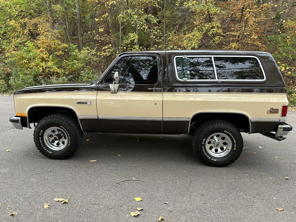 1986 GMC Jimmy 2nd Gen - Image 4 of 31