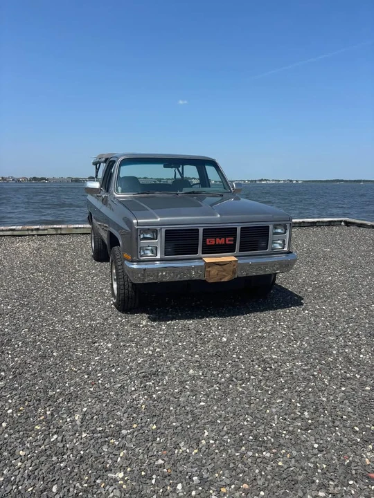 1986 GMC Jimmy 2nd Gen - Image 3 of 8