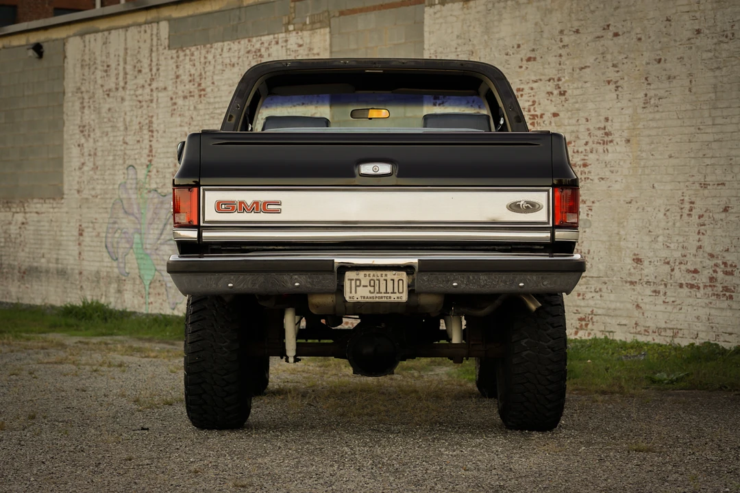 1986 GMC Jimmy 2nd Gen - Image 15 of 31