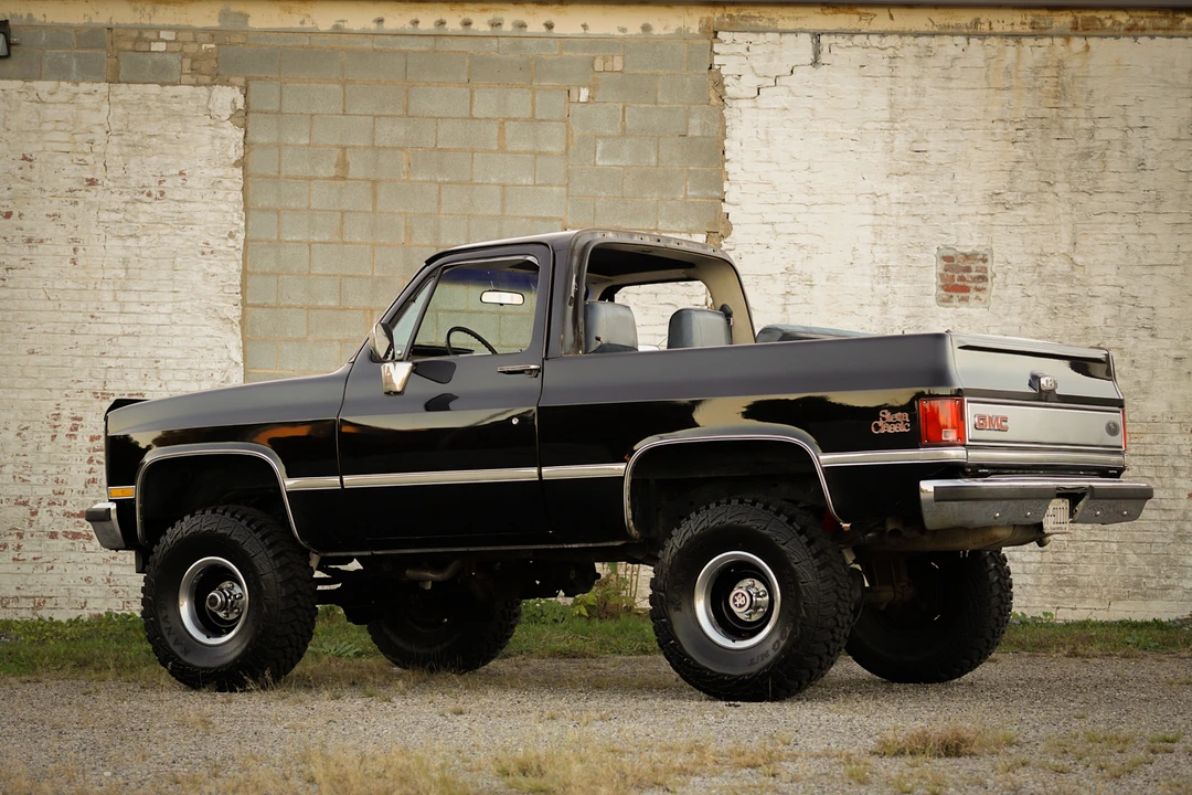 1986 GMC Jimmy 2nd Gen - Image 19 of 31