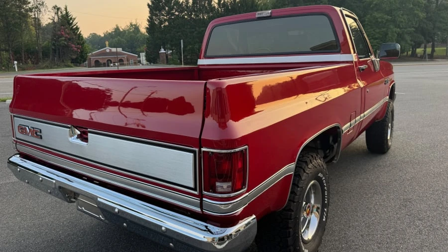 1986 GMC C/K 3rd Gen - Image 3 of 14