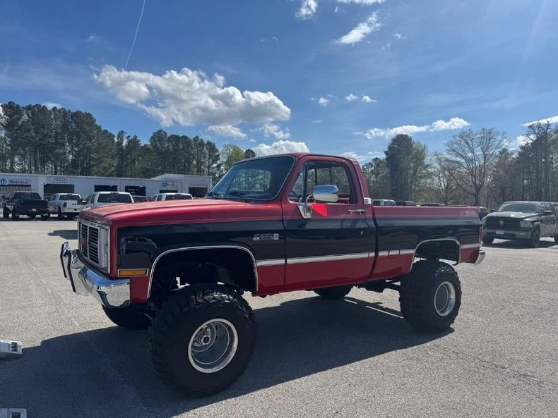 1986 GMC C/K 3rd Gen - Image 5 of 10