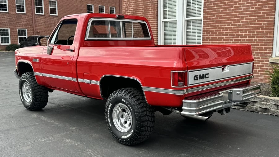 1986 GMC C/K 3rd Gen - Image 3 of 10