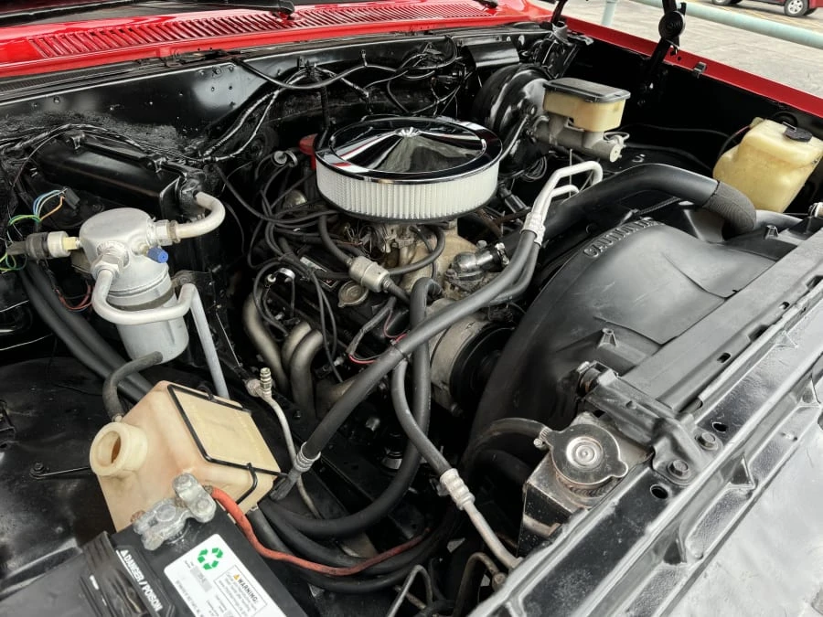 1986 GMC C/K 3rd Gen - Image 9 of 10
