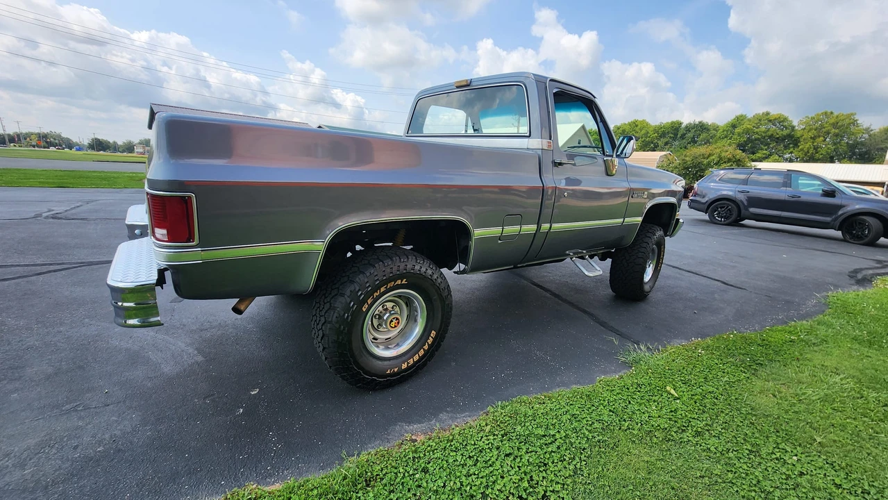 1986 GMC C/K 3rd Gen - Image 19 of 31