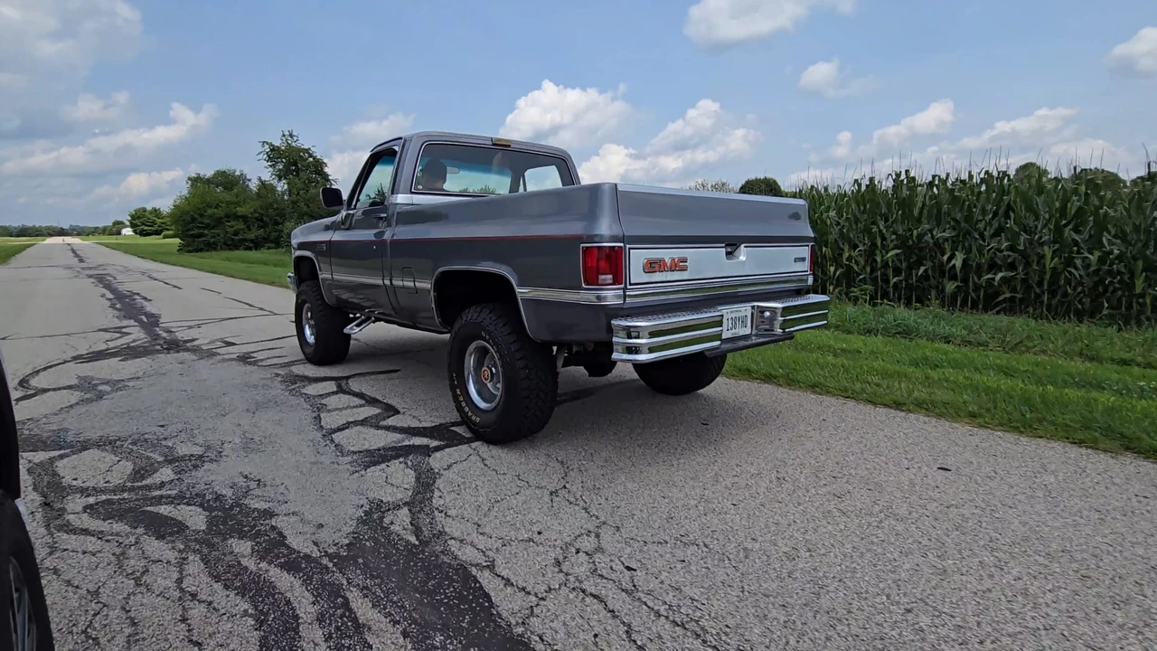 1986 GMC C/K 3rd Gen - Image 24 of 31