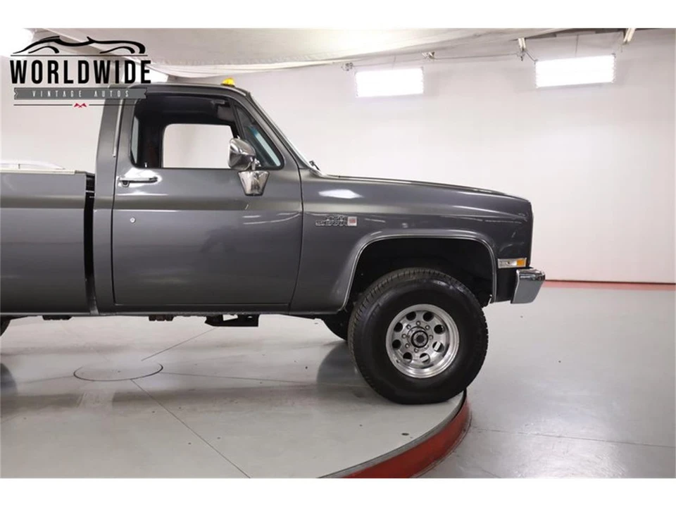 1986 GMC C/K 3rd Gen - Image 8 of 31