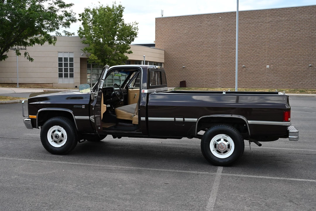 1986 GMC C/K 3rd Gen - Image 23 of 31