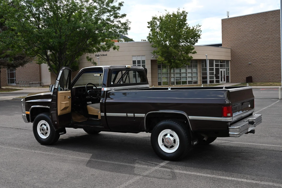 1986 GMC C/K 3rd Gen - Image 24 of 31