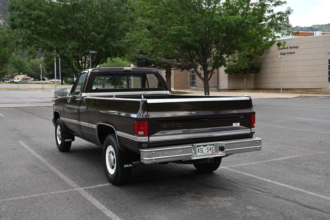 1986 GMC C/K 3rd Gen - Image 10 of 31