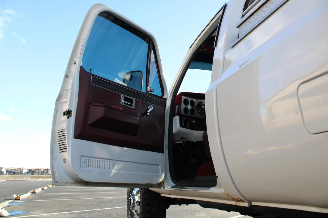 1986 GMC C/K 3rd Gen - Image 28 of 31