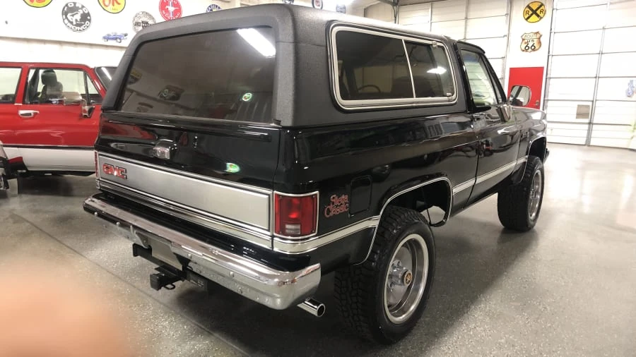 1986 GMC Jimmy 2nd Gen - Image 3 of 27