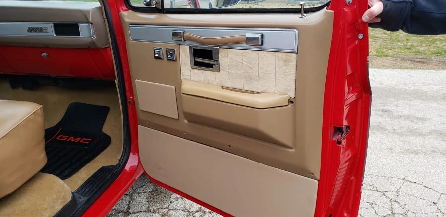 1986 GMC C/K 3rd Gen - Image 6 of 12