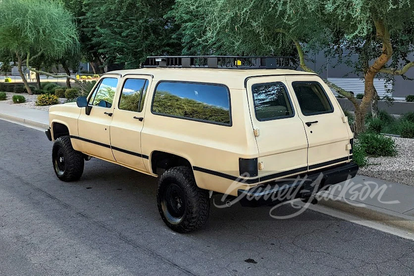 1986 GMC Suburban 7th Gen - Image 5 of 28