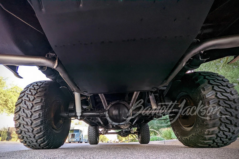 1986 GMC Suburban 7th Gen - Image 9 of 28
